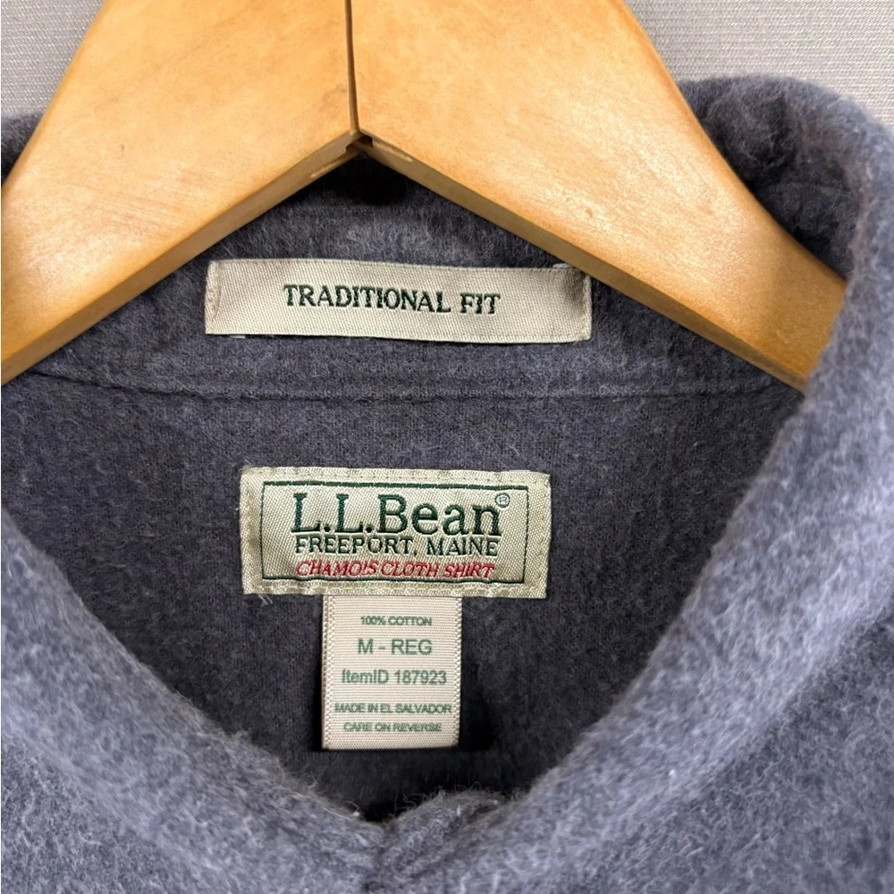 L.L. Bean Men's Button-Down Shirt Jacket in Charcoal Gray